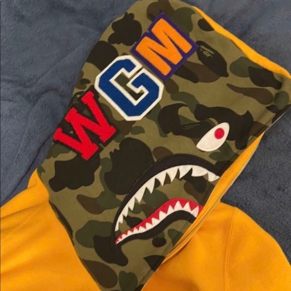 BAPE Shark Full Zip Hoodie (yellow) - Picture 2 of 4